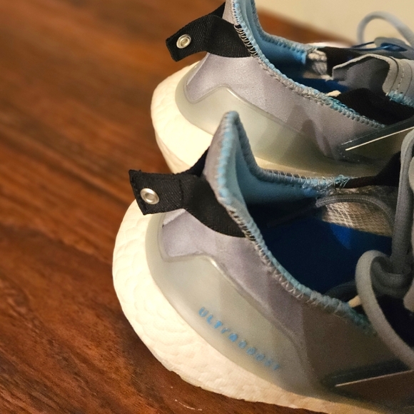 NEW Men's adidas UltraBOOST 22 Cold RDY Running Shoes GZ0128 Sz 8.5 Gray - Picture 8 of 14